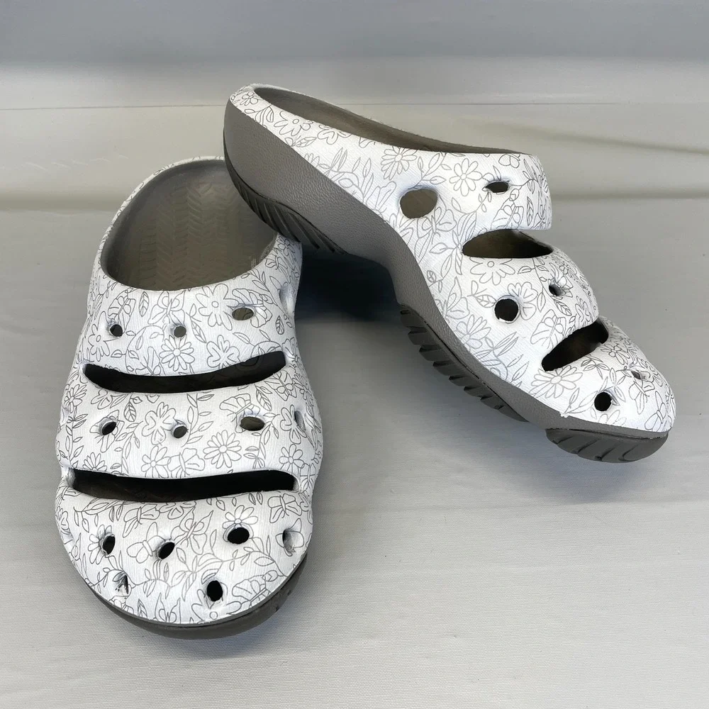 Keen Yogui Arts Clogs Womens Size 9 Hawaii Flower White Floral Slip On Shoes